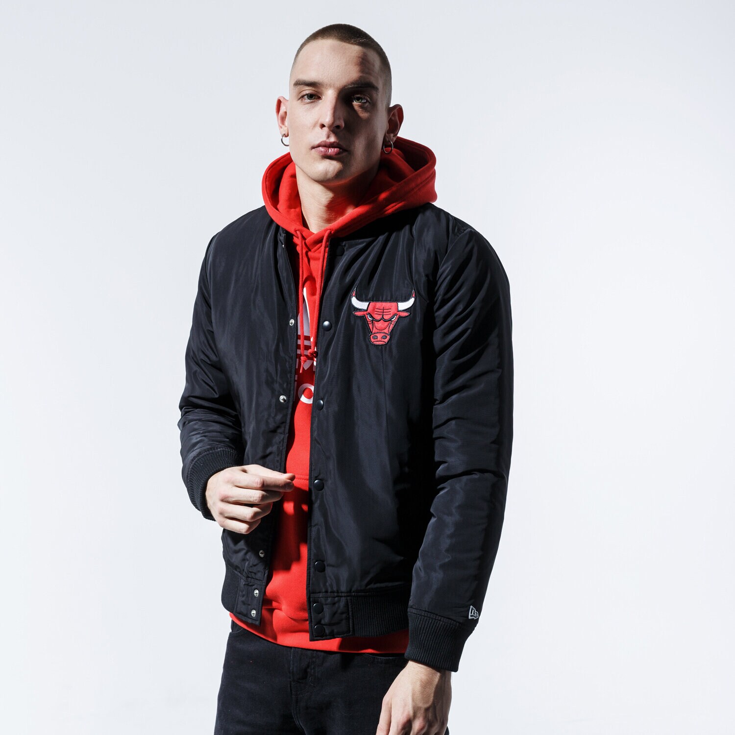 Herren Winterjacke NEW ERA JACKE NBA TEAM LOGO BULLS CHICAGO BULLS BLK 12123895 Schwarz