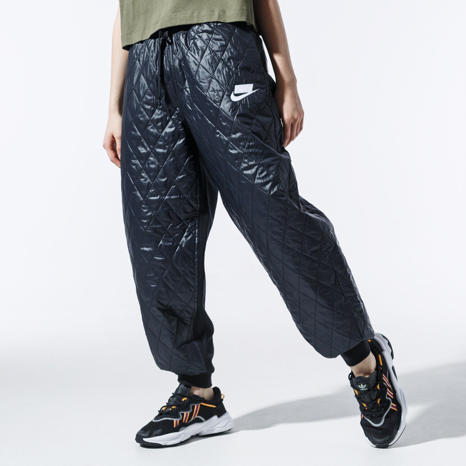 Damen Hosen NIKE HOSE W NSW NSP QLTD PANT CJ6256-010 Schwarz