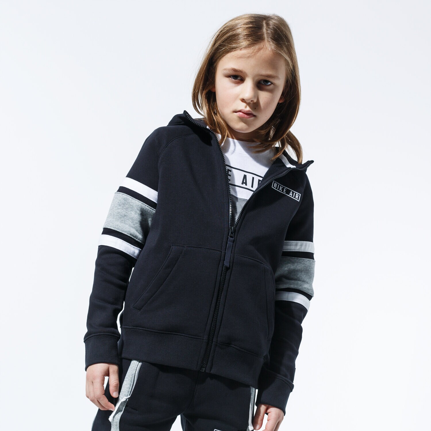 Kinder NIKE SWEATSHIRT MIT REIßVERSCHLUSS   Z KAPTUREM B NK AIR HOO BV3590-010 Schwarz
