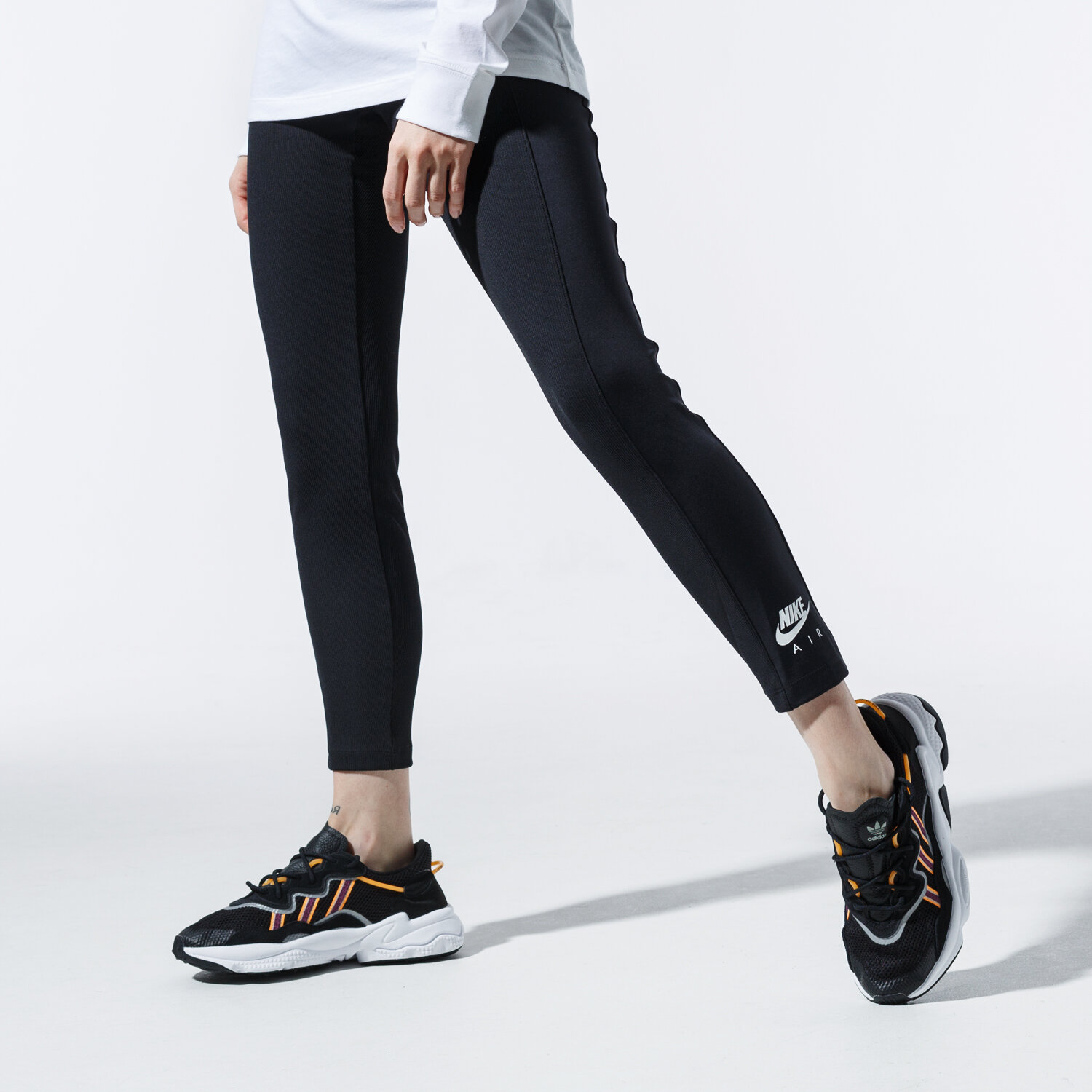 Damen Hosen NIKE LEGGINGS AIR CJ3077-010 Schwarz