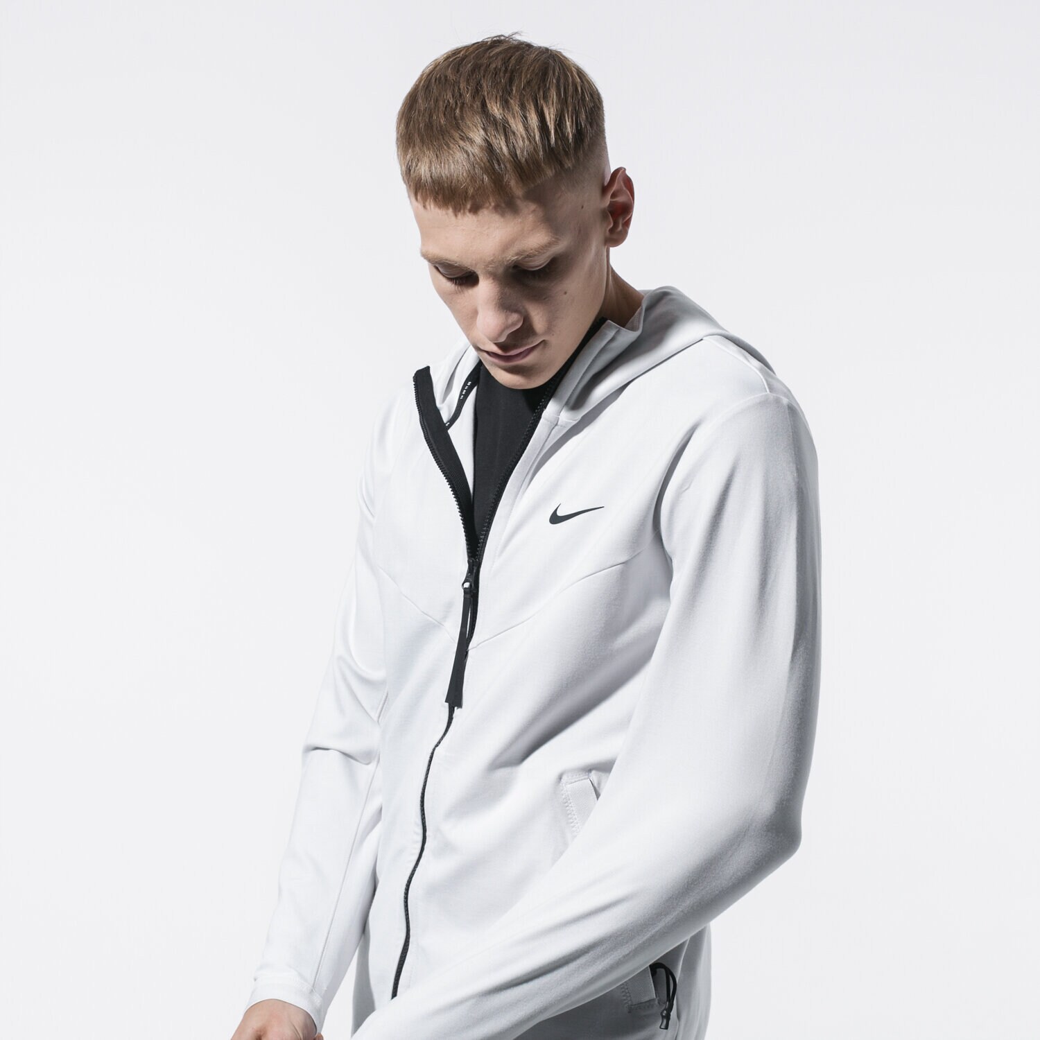 Herren NIKE SWEATSHIRT M NSW TCH PCK JKT HD FZ KNIT BV4489-094 Beige