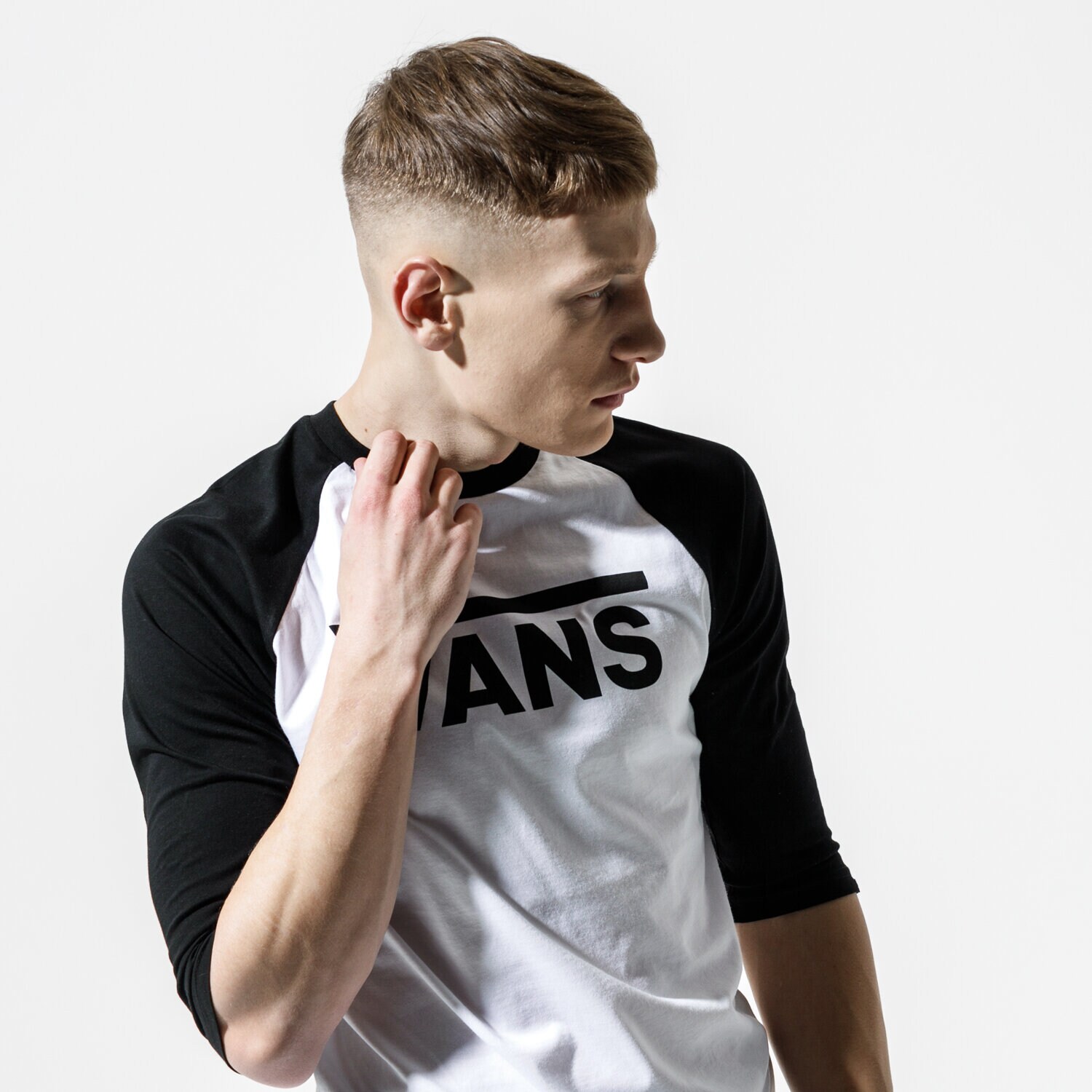 Herren T-Shirt VANS T-SHIRT MN VANS CLASSIC RAGLAN WHITE/BLACK VN0002QQYB21 Weiß