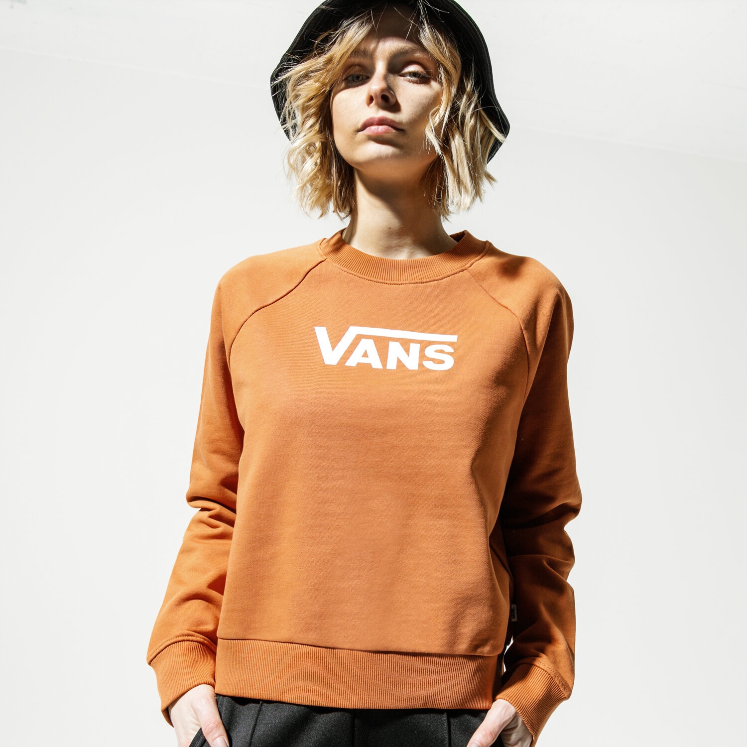 Damen VANS SWEATSHIRT WM FLYING V FT BOXY CREW ADOBE VN0A47THVWQ1 Braun