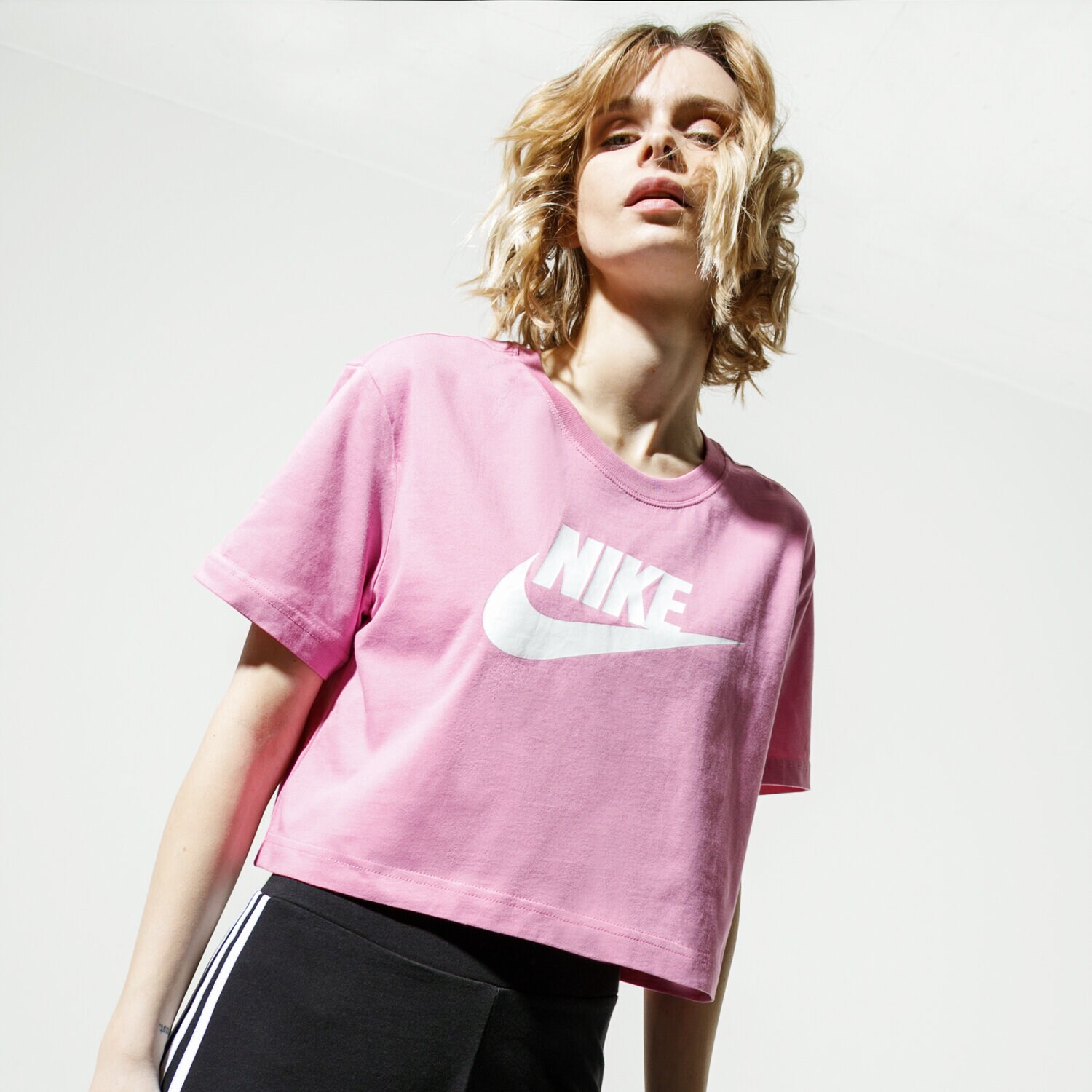 Damen T-Shirt NIKE T-SHIRT SPORTSWEAR ESSENTIAL BV6175693 Rosa