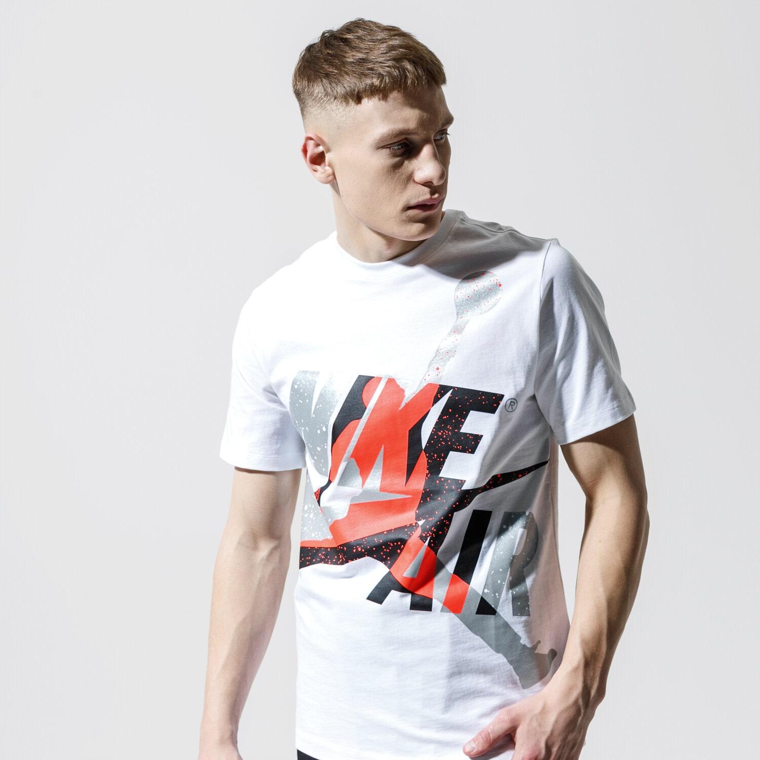 Herren T-Shirt JORDAN T-SHIRT SS CTN JM CLASSICS HBR CREW CT6751-100 Weiß