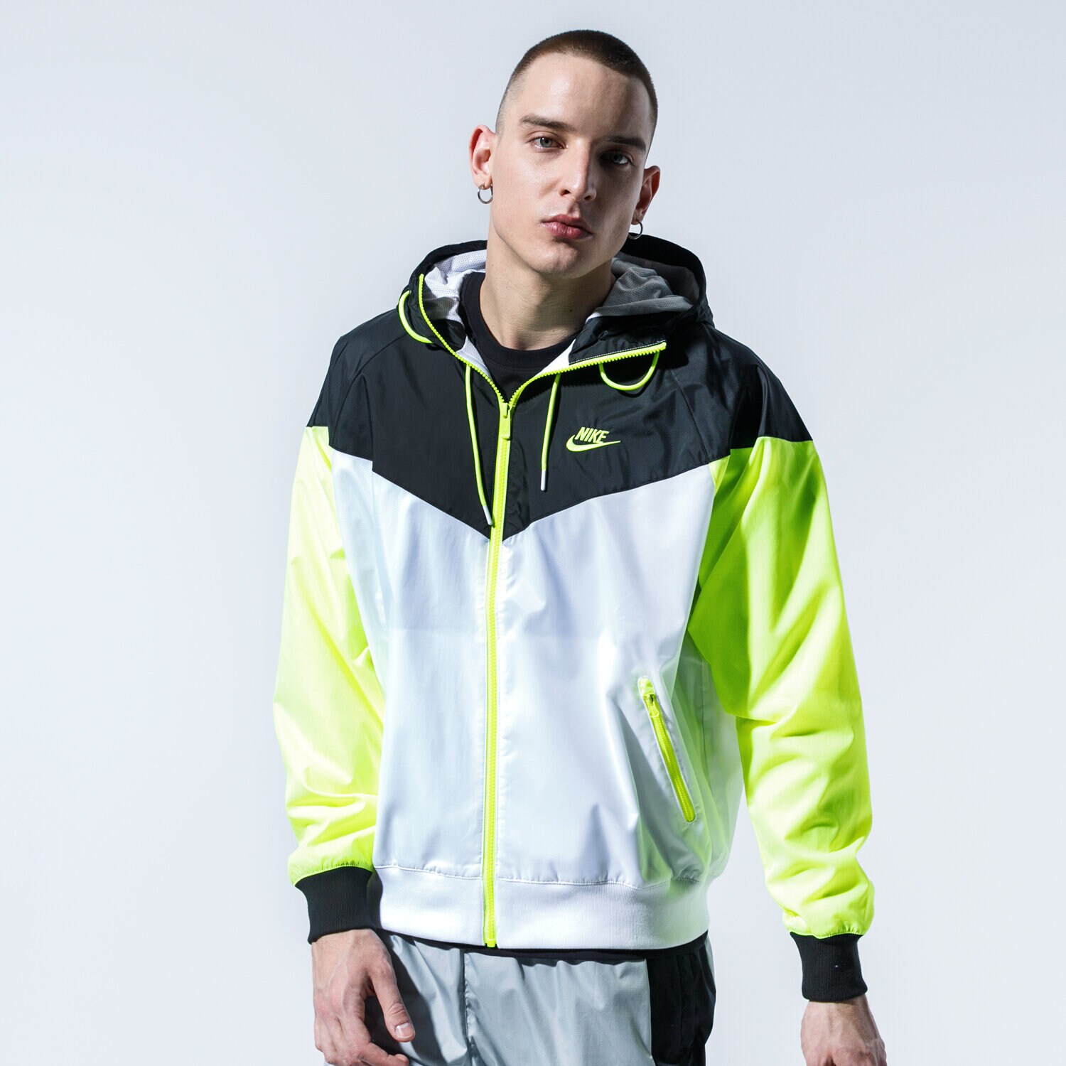Herren Übergangsjacke NIKE JACKE SPORTSWEAR WINDRUNNER AR2191-103 Weiß