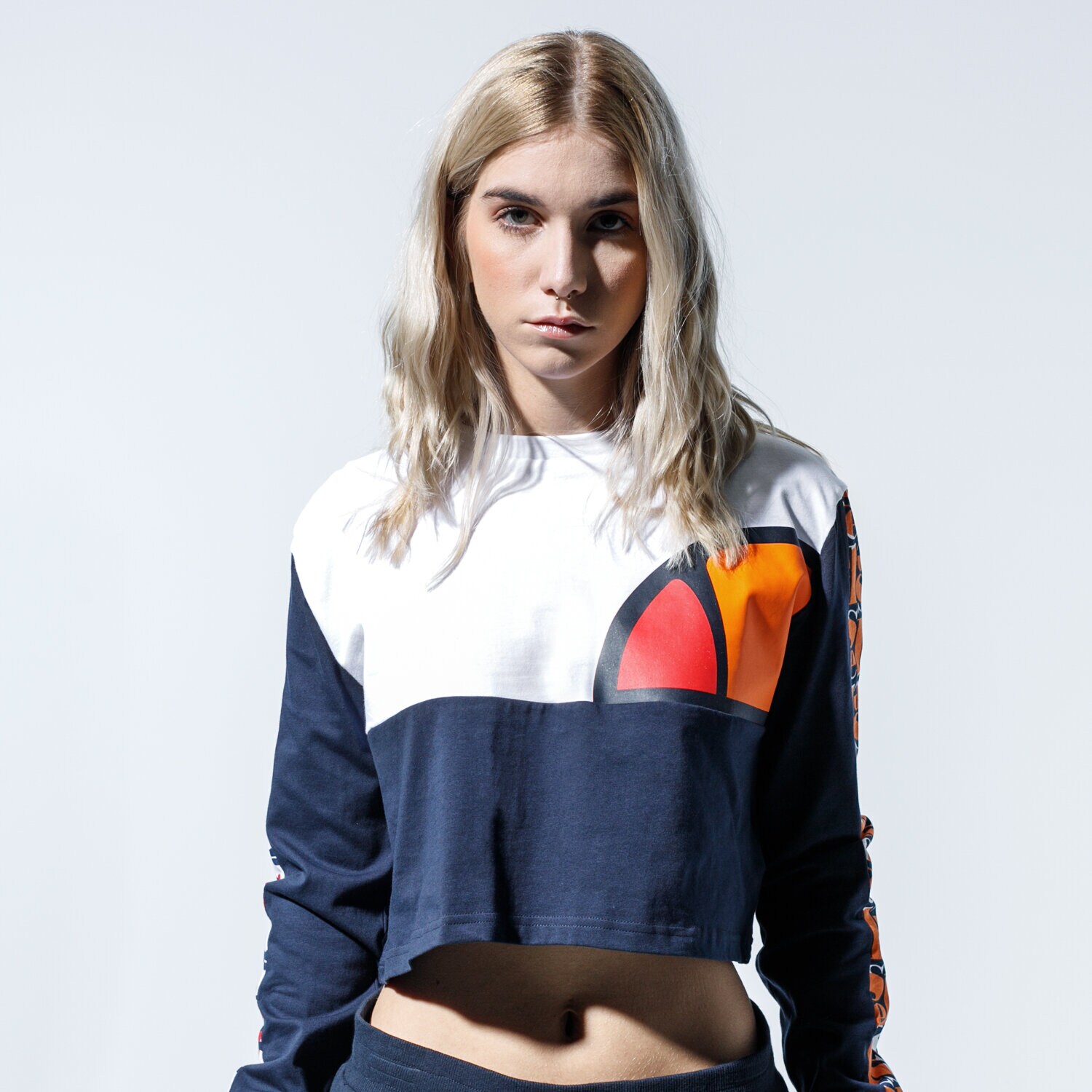 Damen ELLESSE SWEATSHIRT TAMEDEO SGE08435WHITE Weiß