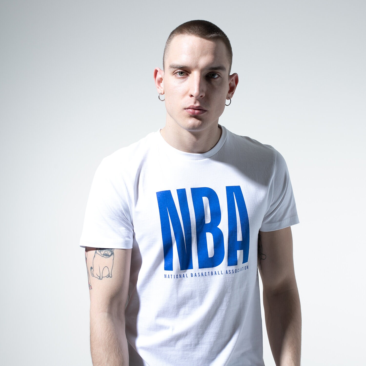 Herren T-Shirt NEW ERA T-SHIRT SS NBA LEAGUE TEE NBA LOGO NBA LOGO 11860109 Weiß