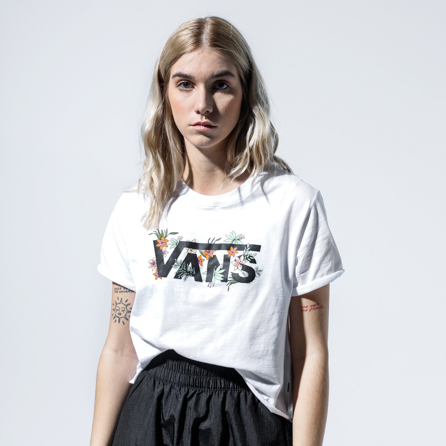 Damen T-Shirt VANS T-SHIRT WM GREENHOUSE WHITE VN0A4DOEWHT1 Weiß