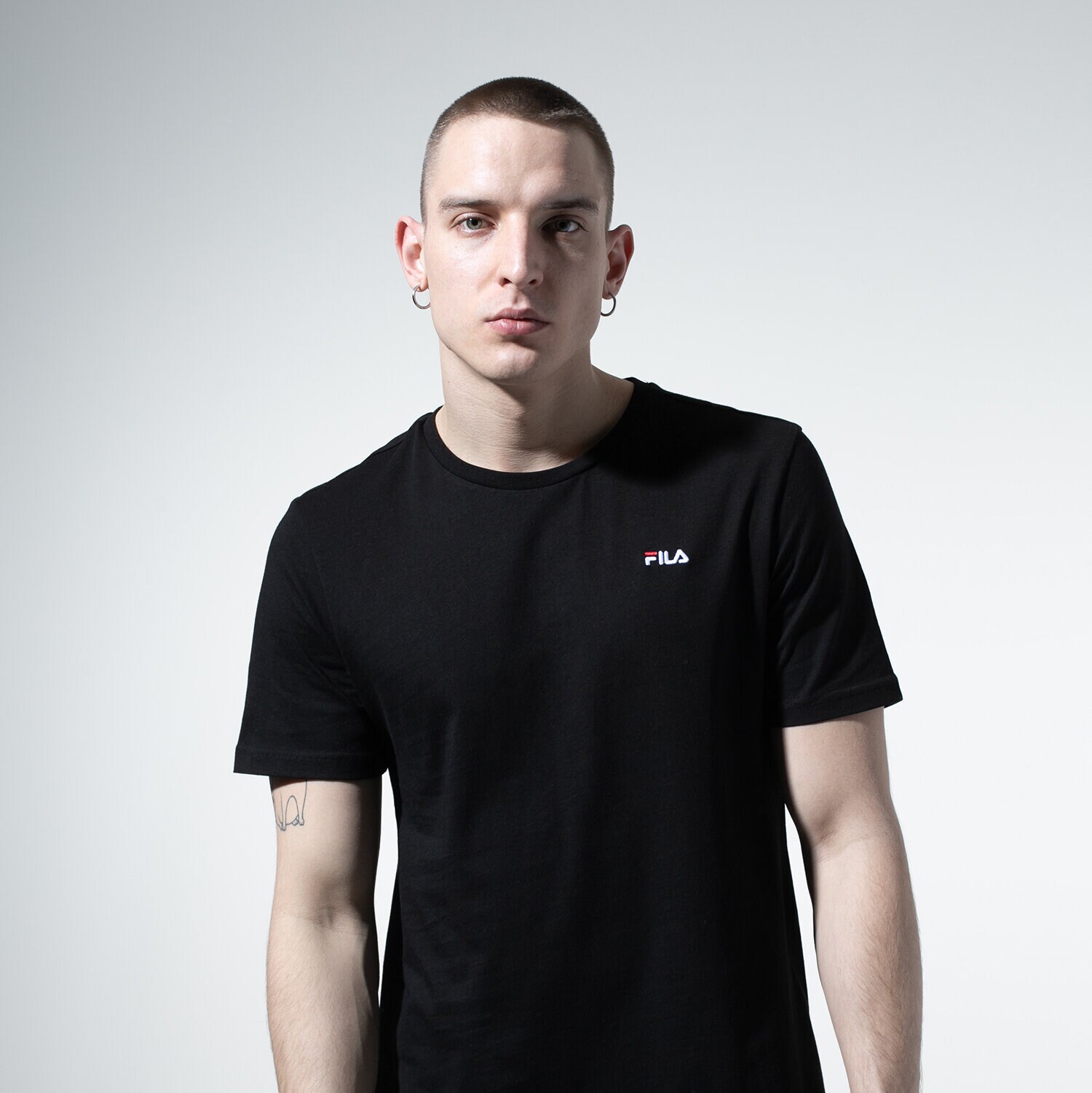 Herren T-Shirt FILA T-SHIRT UNWIND TEE 682201002 Schwarz