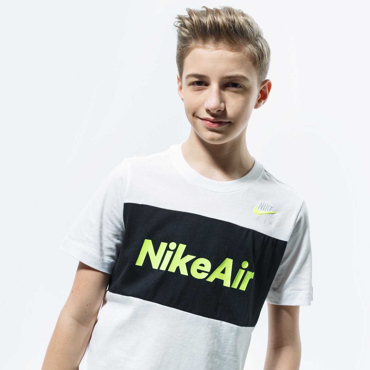 Kinder T-Shirt NIKE T-SHIRT B NSW AIR TEE SS CV2211-100 Weiß