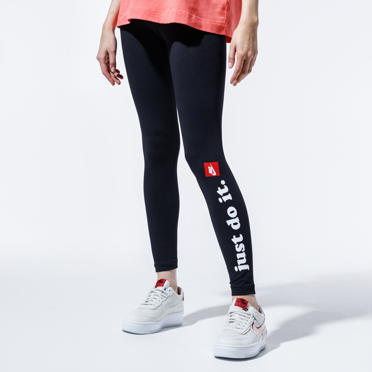 Damen Hosen NIKE LEGGINGS W NK SS RUNWAY CJ1994-010 Schwarz