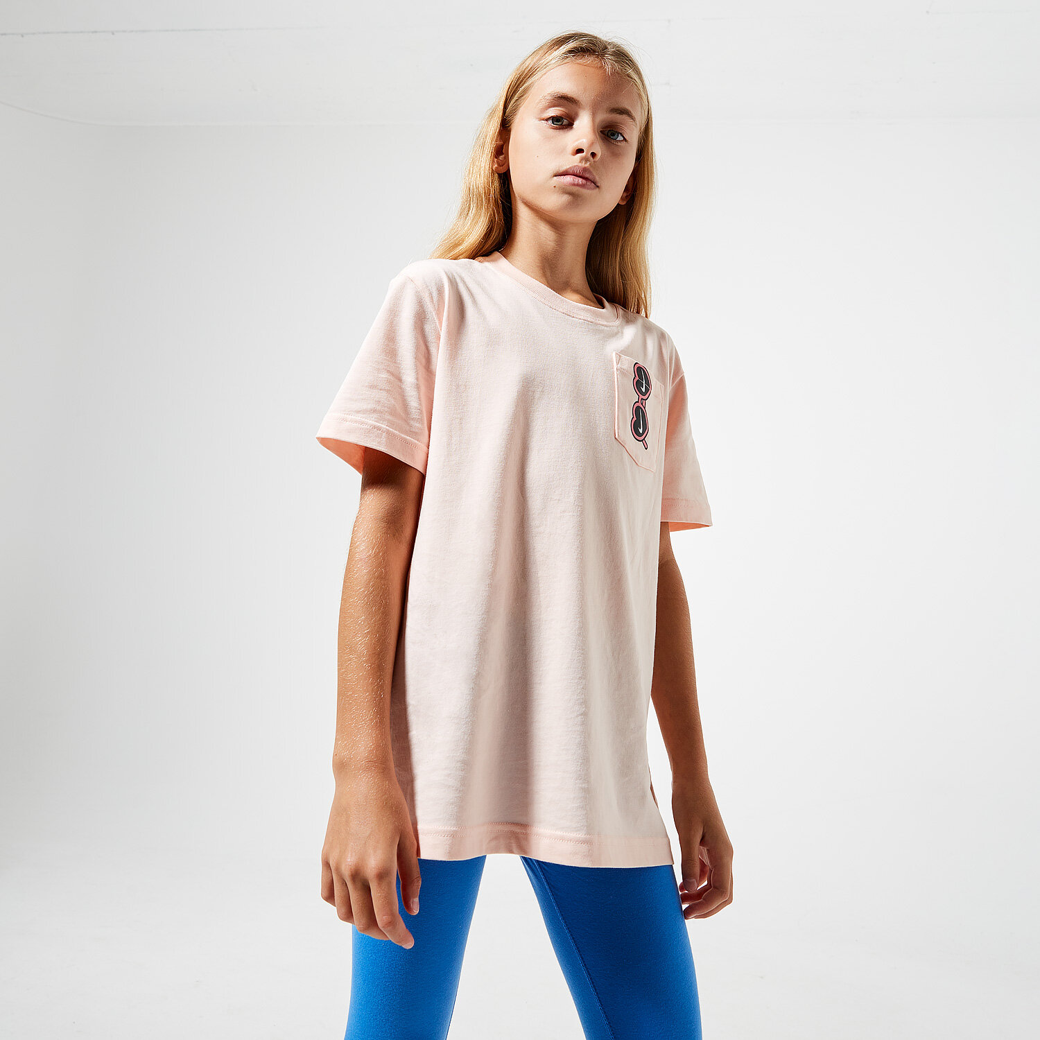 Kinder T-Shirt NIKE T-SHIRT G NSW TEE SUNGLASS PKT BOYFRND CV2204-664 Rosa