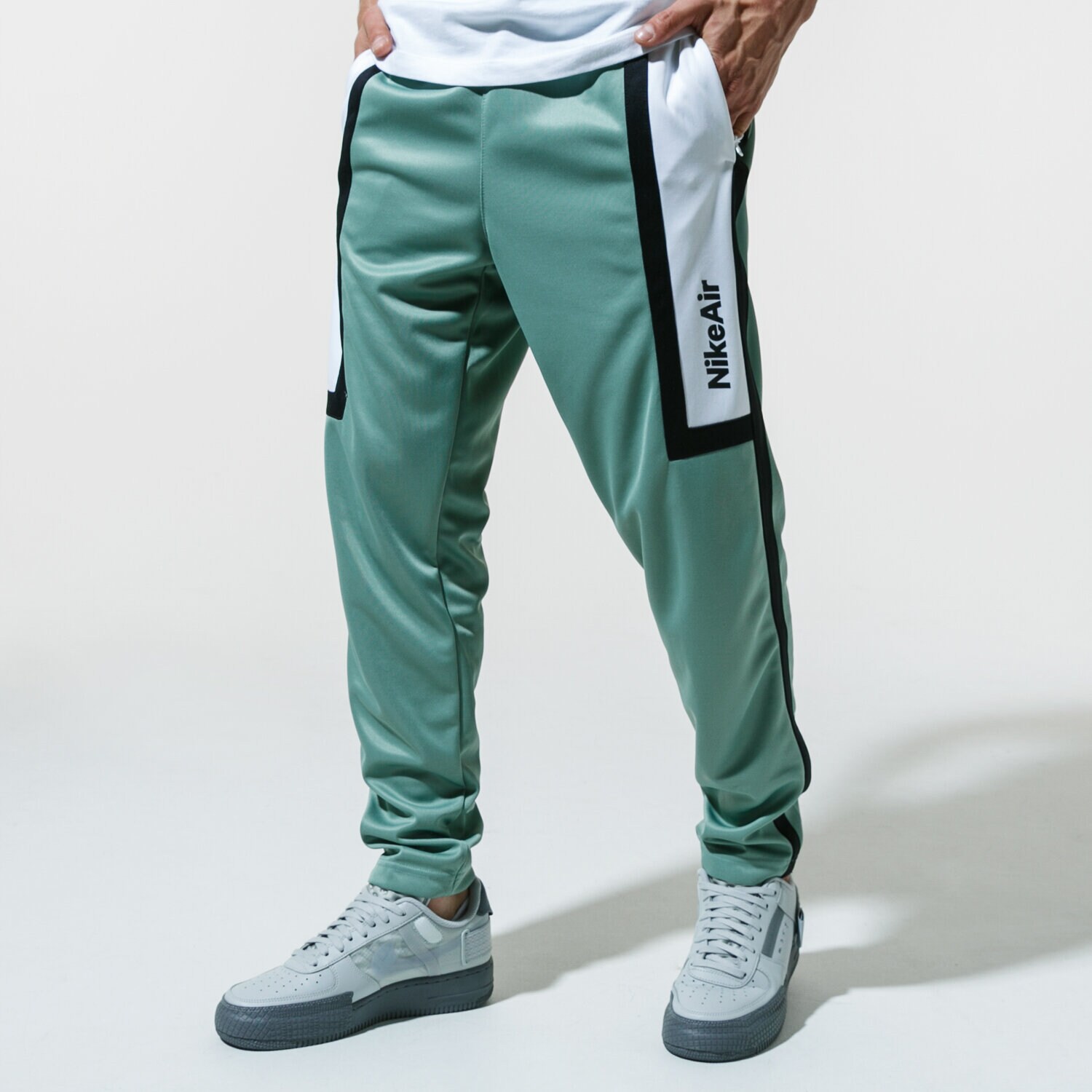Herren Hosen NIKE HOSE AIR CJ4838-352 Grün