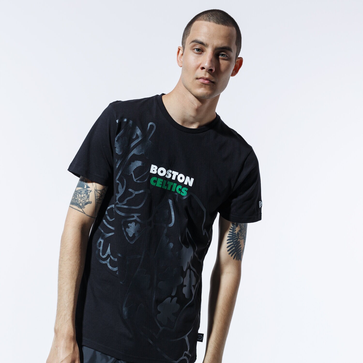 Herren T-Shirt NEW ERA T-SHIRT NBA BIG LOGO TEE BOSCEL BLK 12369806 Schwarz
