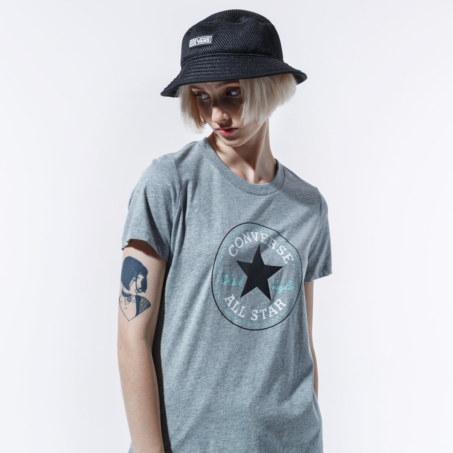 Damen T-Shirt CONVERSE T-SHIRT CHUCK PATCH NOVA TEE 10017759-A10 Grau