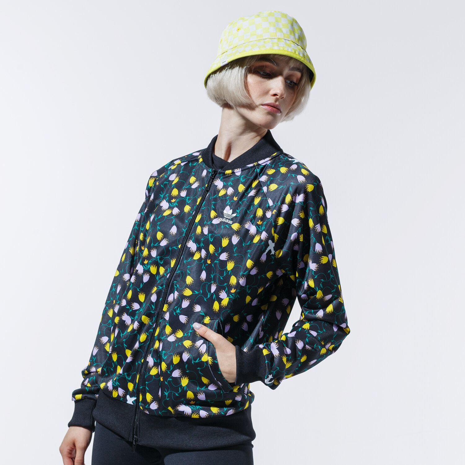 Damen ADIDAS SWEATSHIRT MIT REIßVERSCHLUSS AOP TRACK TOP FL4106 Multicolor