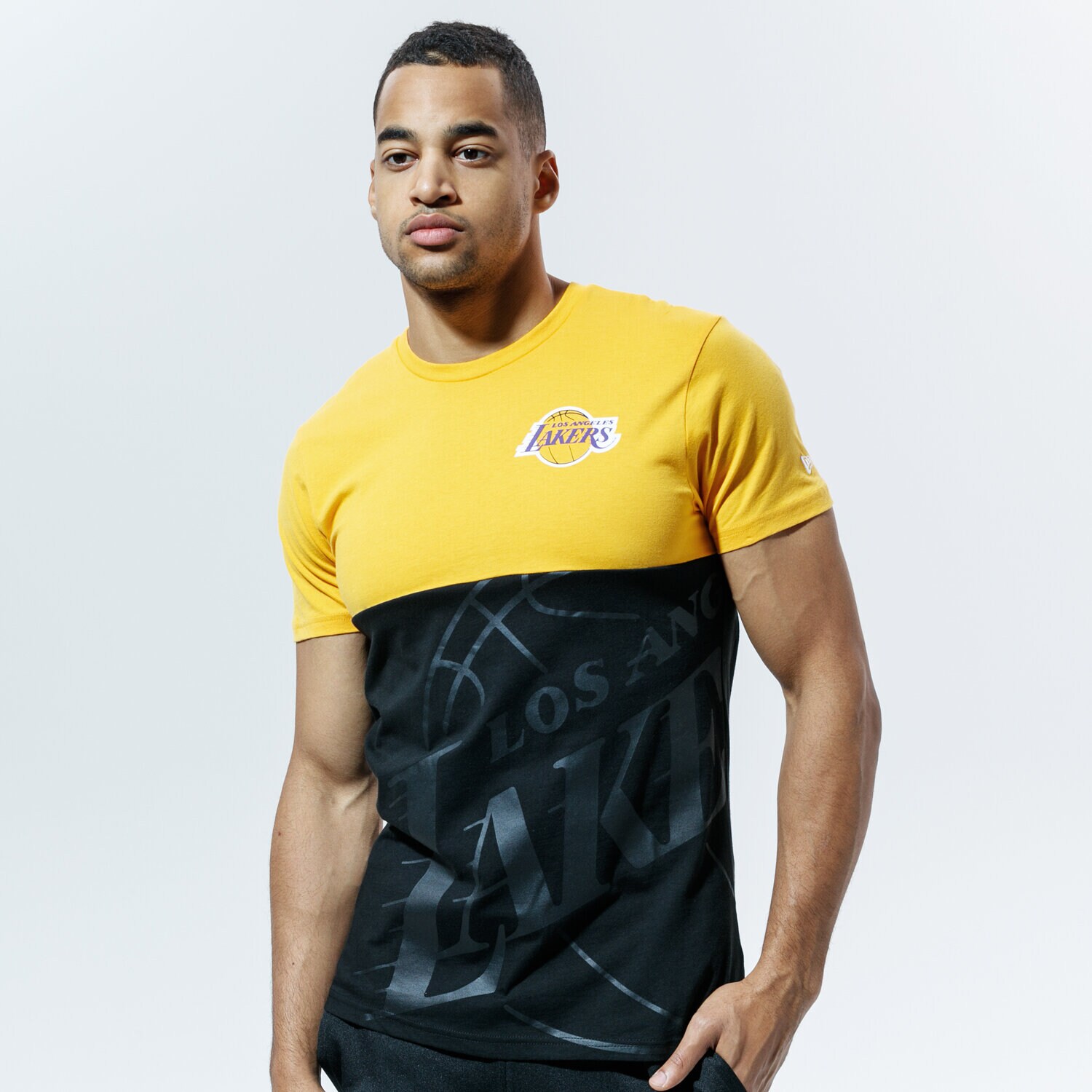 Herren T-Shirt NEW ERA T-SHIRT NBA LARGE OTL SS TEE LOSLAK AGDBLK 12487534 Schwarz