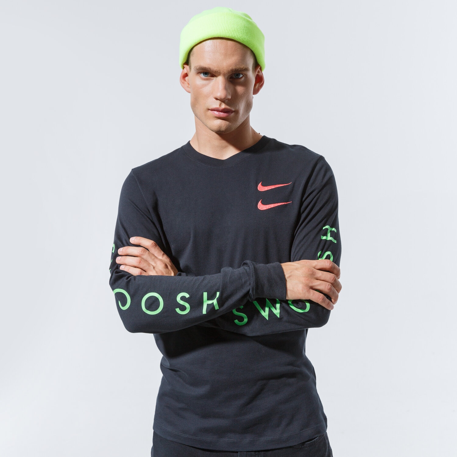 Herren T-Shirt NIKE T-SHIRT M NSW LS TEE SWOOSH PK CU7630-011 Schwarz