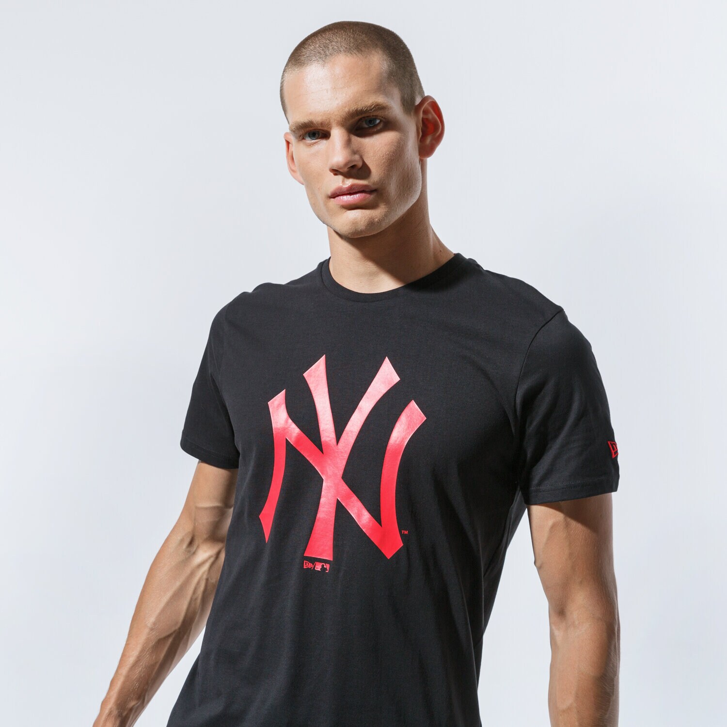 Herren T-Shirt NEW ERA T-SHIRT MLB SEASONAL TEAM LOGO TEE NEYYAN BLKCYR 12485708 Schwarz