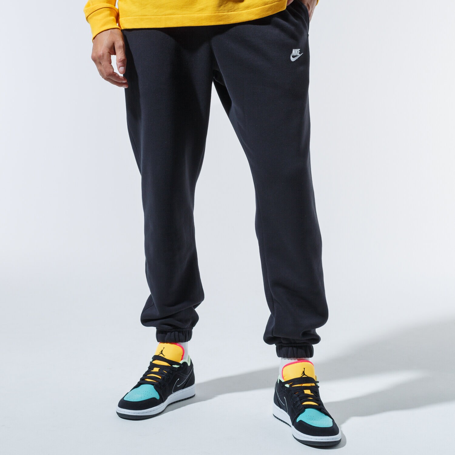 Herren Hosen NIKE HOSE SPORTSWEAR CLUB BV2737-010 Schwarz