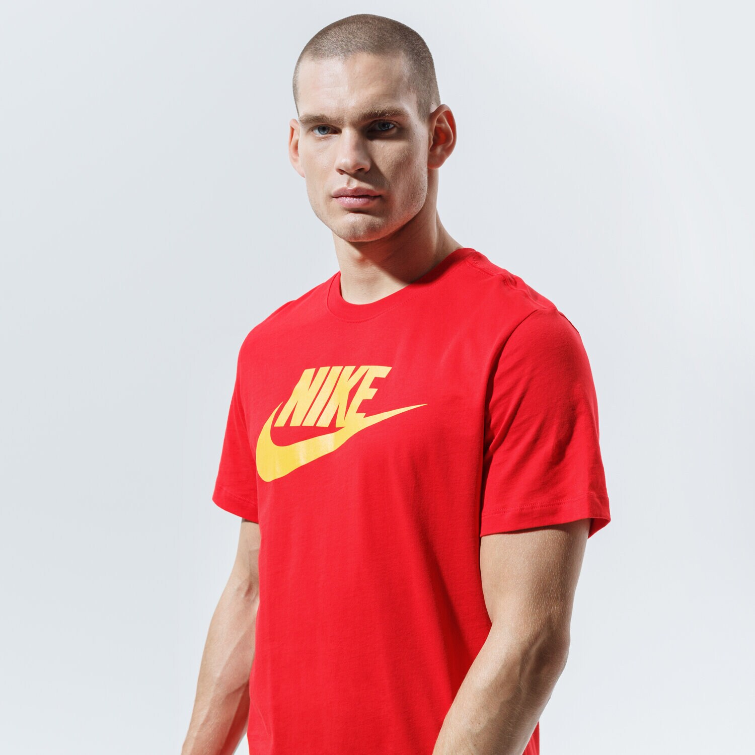 Herren T-Shirt NIKE T-SHIRT SPORTSWEAR AR5004-659 Rot