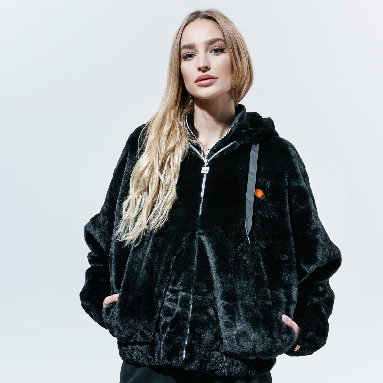 Damen ELLESSE SWEATSHIRT MIT REIßVERSCHLUSS   Z KAPTUREM GIOVANNA SGG03783BLACK Schwarz