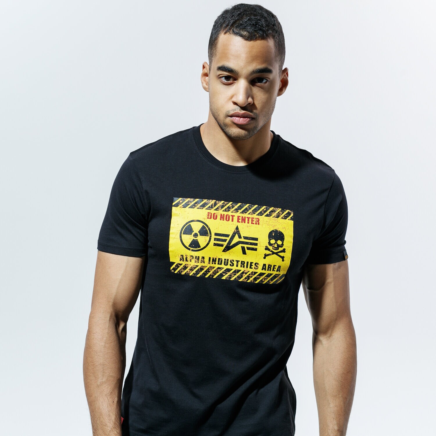 Herren T-Shirt ALPHA INDUSTRIES T-SHIRT RADIOACTIVE T 12852203 Schwarz