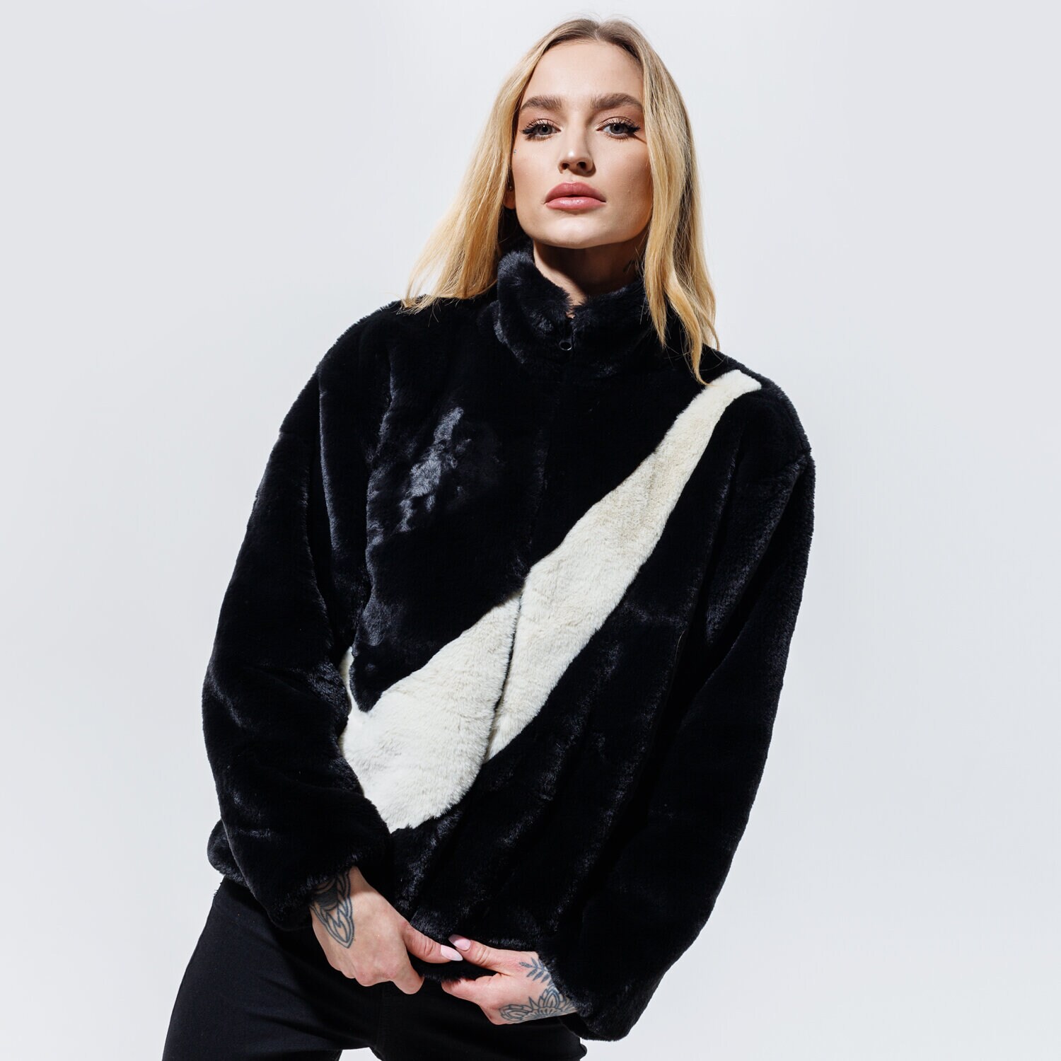 Damen NIKE SWEATSHIRT MIT REIßVERSCHLUSS SPORTSWEAR CU6558-010 Schwarz