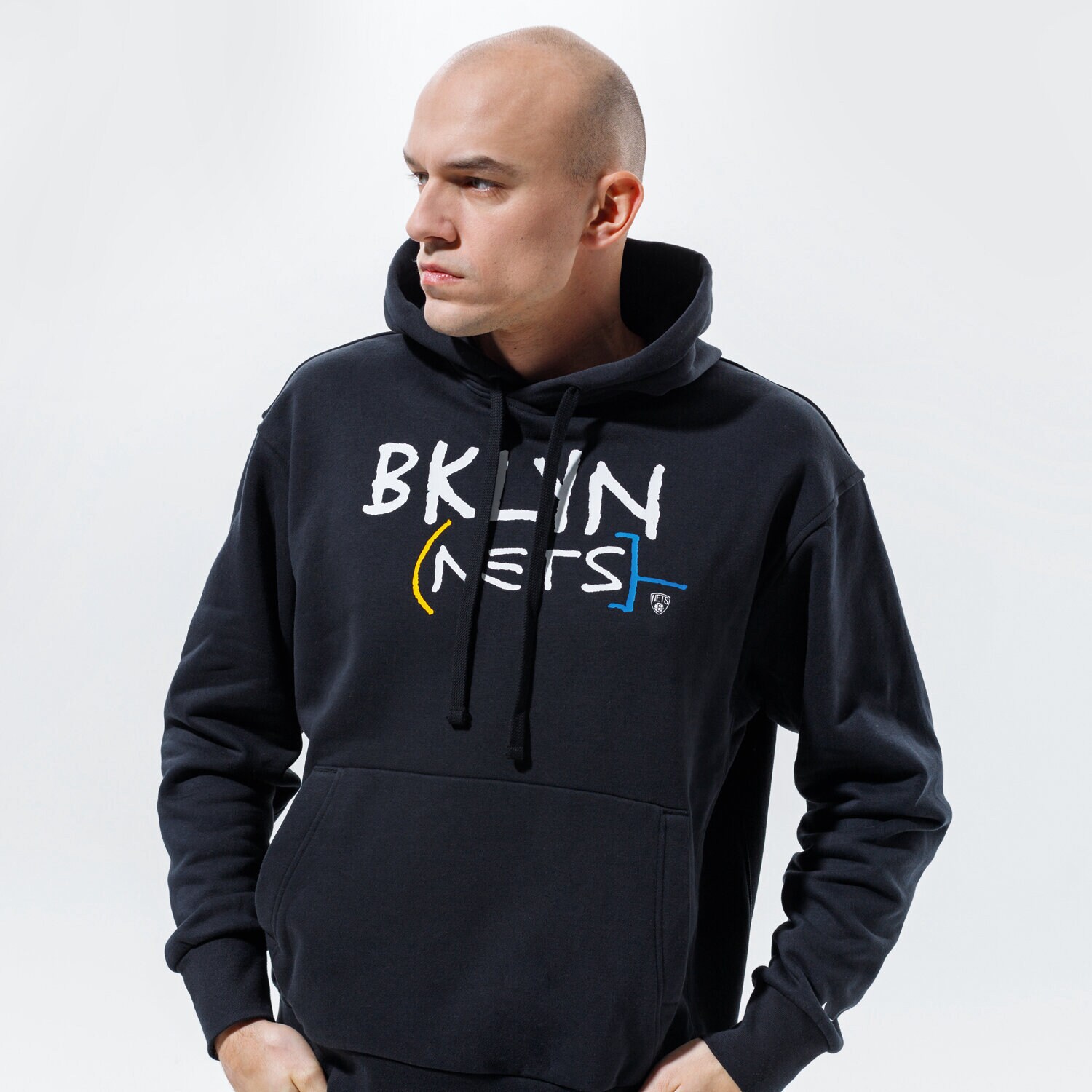 Herren NIKE HOODIE BROOKLYN NETS ESSENTIAL CITY EDITION NBA CN2529-010 Schwarz