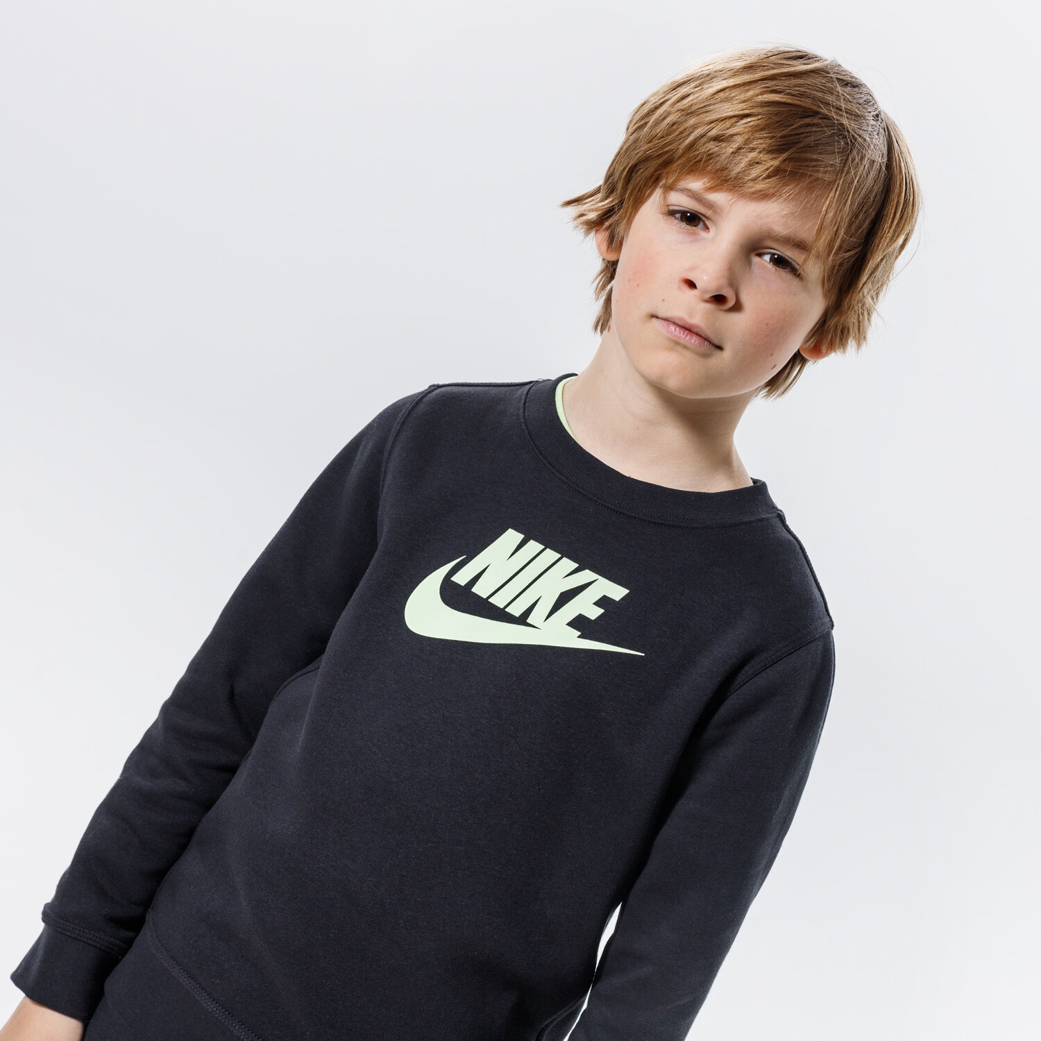Kinder NIKE SWEATSHIRT SPORTSWEAR CLUB FLEECE BOY CV9297-013 Schwarz