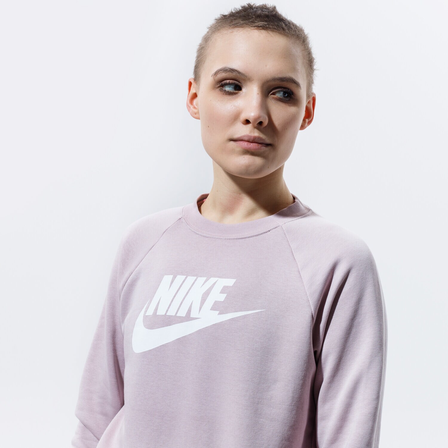Damen NIKE SWEATSHIRT SPORTSWEAR ESSENTIAL BV4112-645 Violet