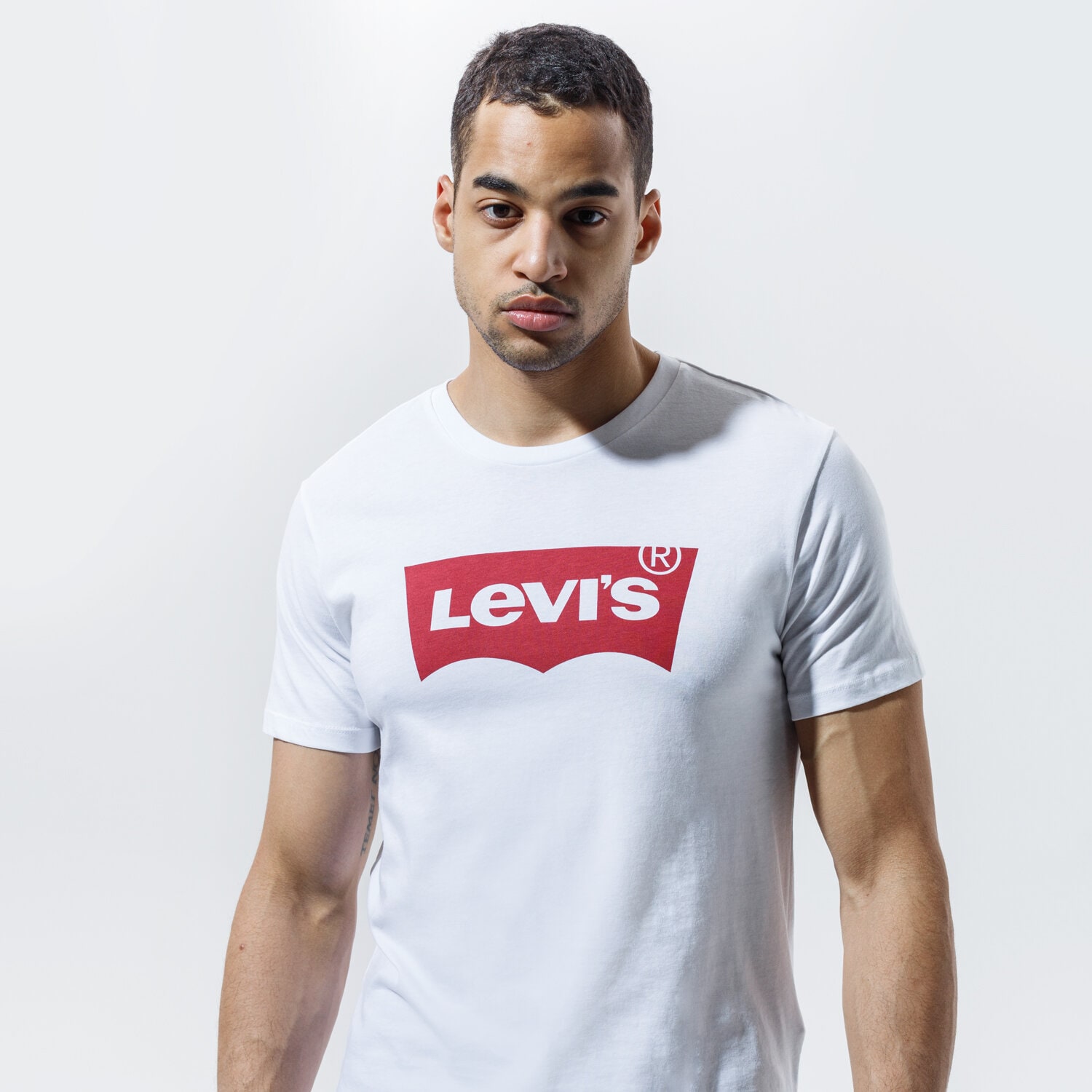 Herren T-Shirt LEVI'S T-SHIRT GRAPHIC SET-IN NECK 17783-0140 Weiß