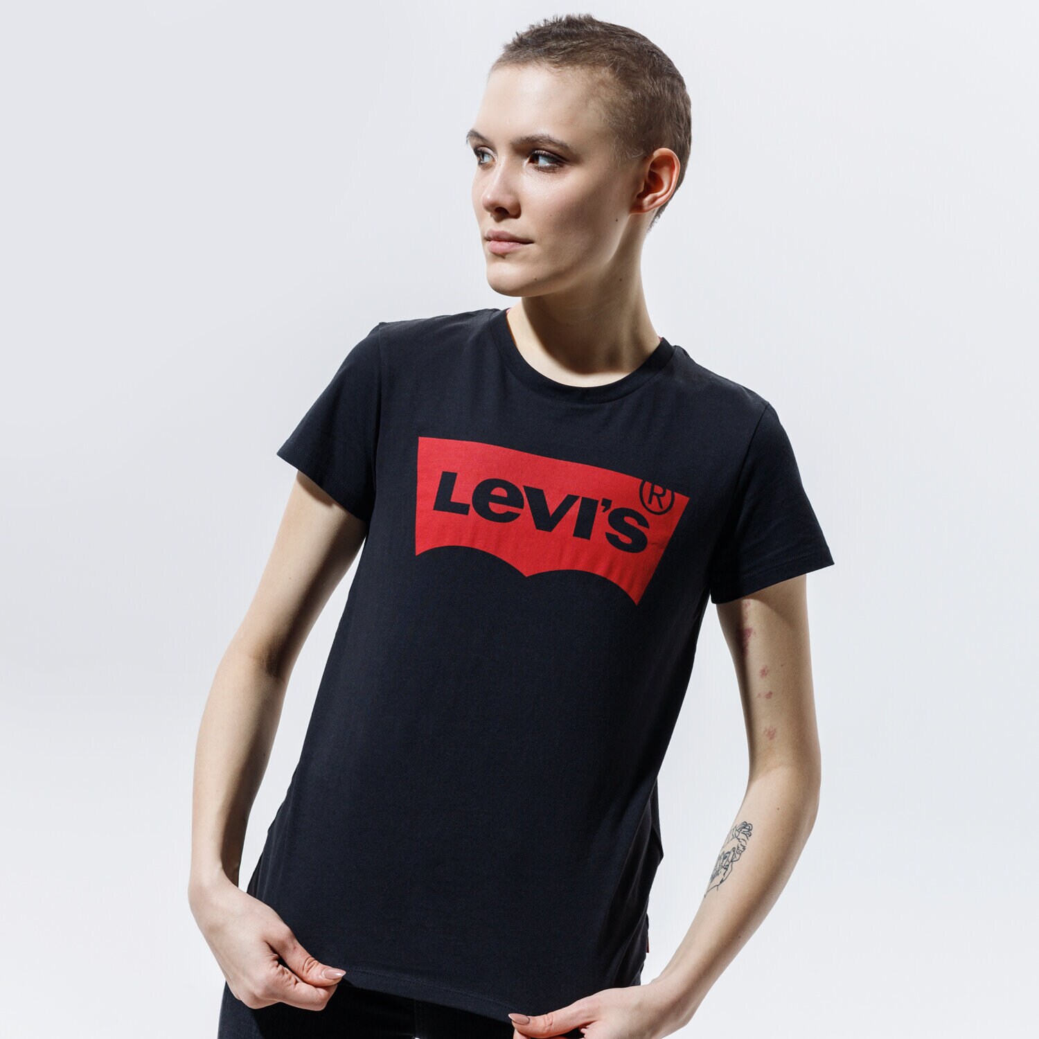 Damen T-Shirt LEVI'S T-SHIRT THE PERFECT TEE 17369-0201 Schwarz
