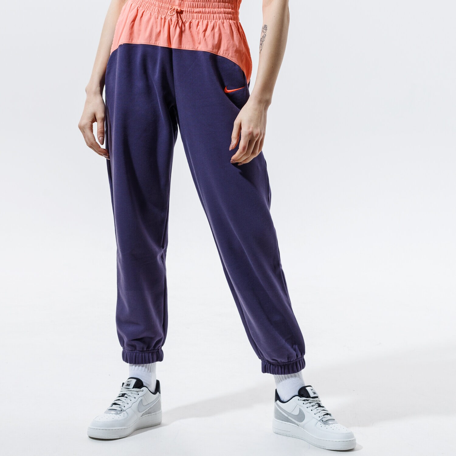 Damen Hosen NIKE HOSE SPORTSWEAR ICON CLASH CZ8172-573 Violet