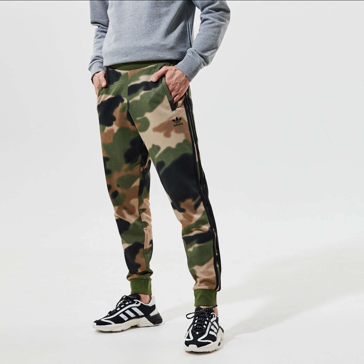 Herren Hosen ADIDAS HOSE CAMO AOP PANT GN1894 Khaki