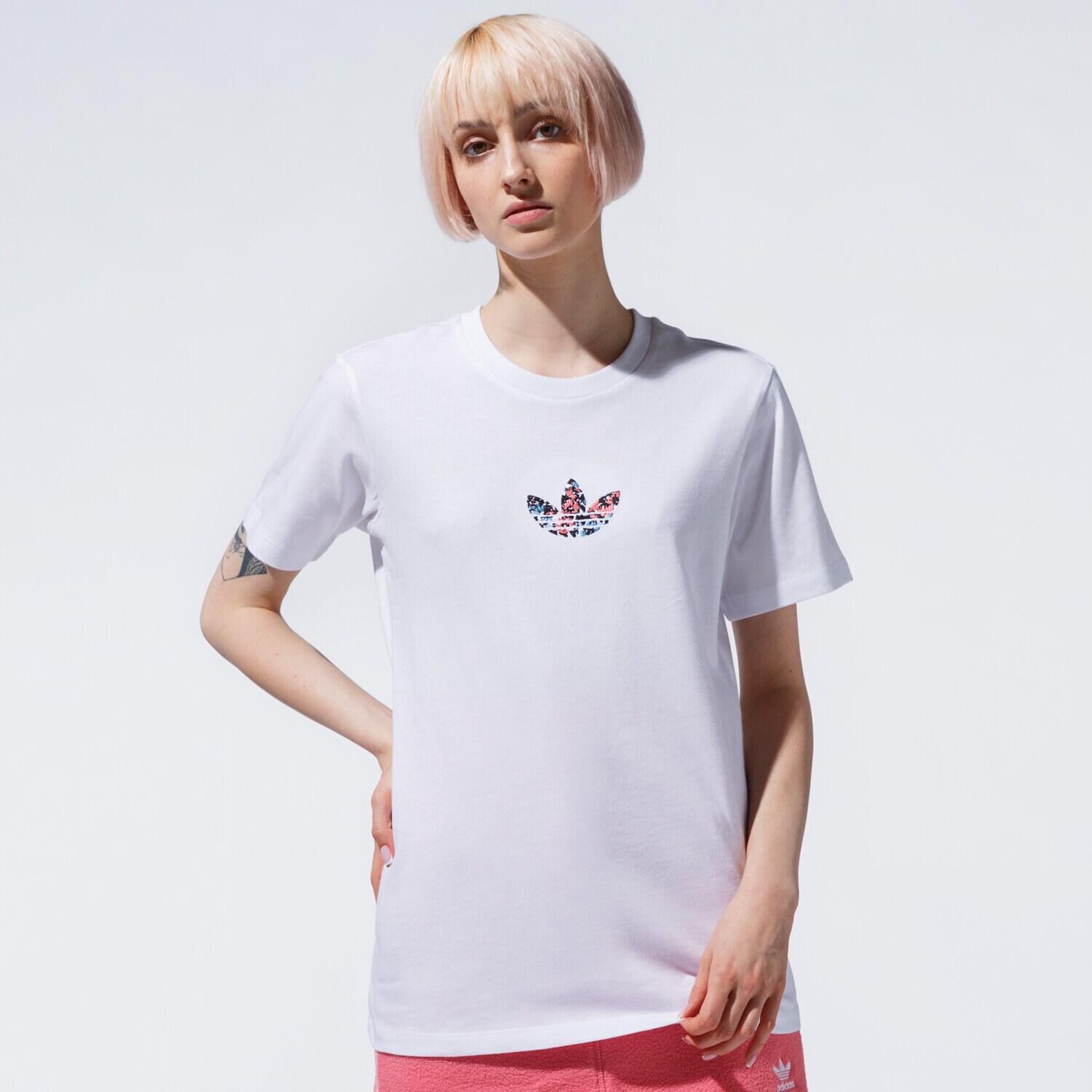Damen T-Shirt ADIDAS T-SHIRT T-SHIRT GN3042 Weiß