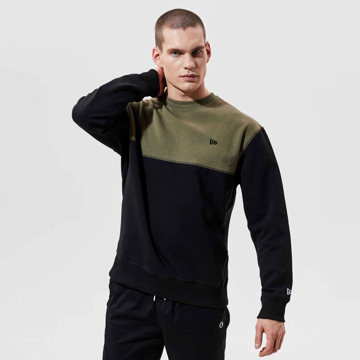 Herren NEW ERA SWEATSHIRT NEW ERA OUTDOOR   UTILITY CREW NECK NEW E 12590876 Khaki