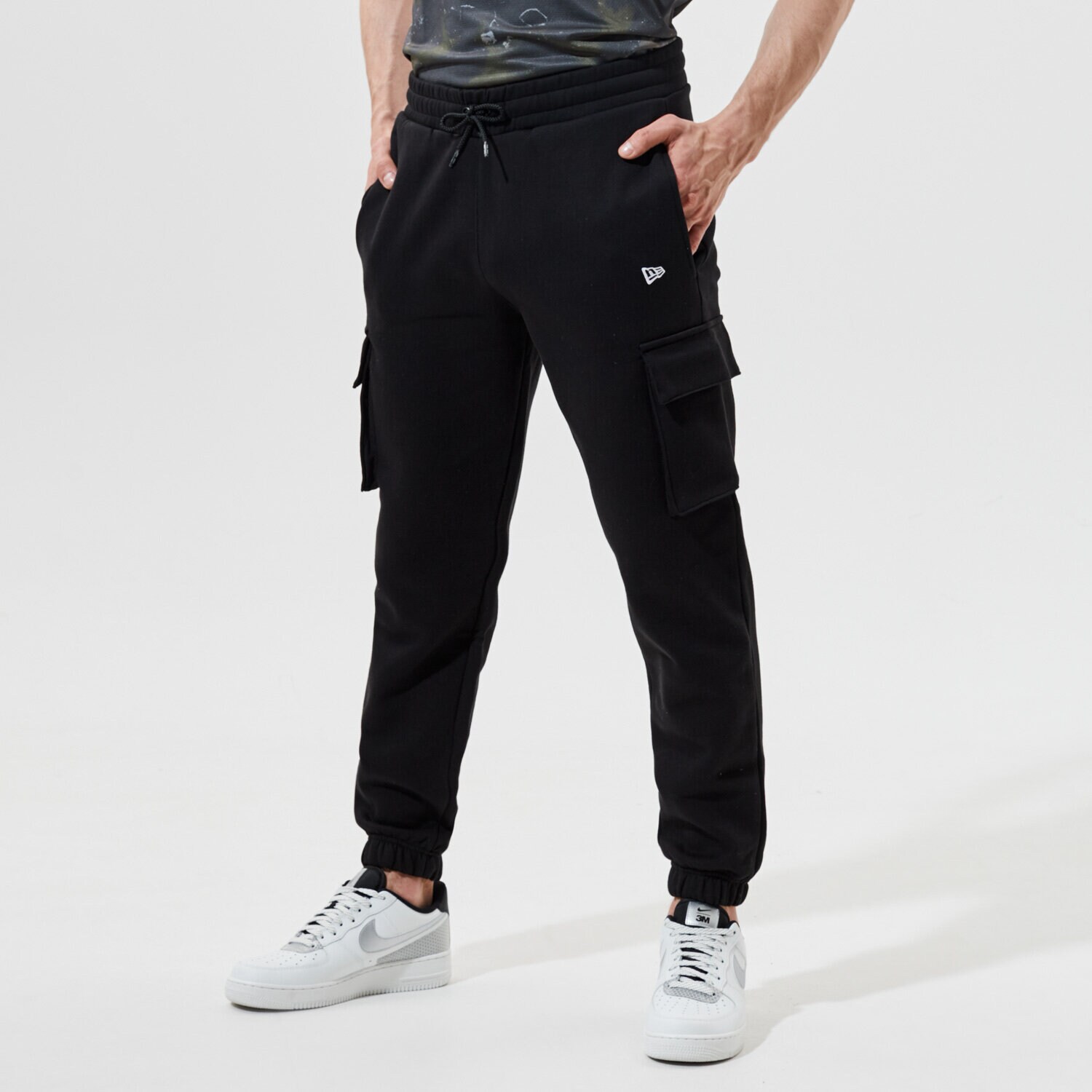 Herren Hosen NEW ERA HOSE OUTDOOR UTILITY CARGO JOGGER NEW ERA BLK 12590877 Schwarz