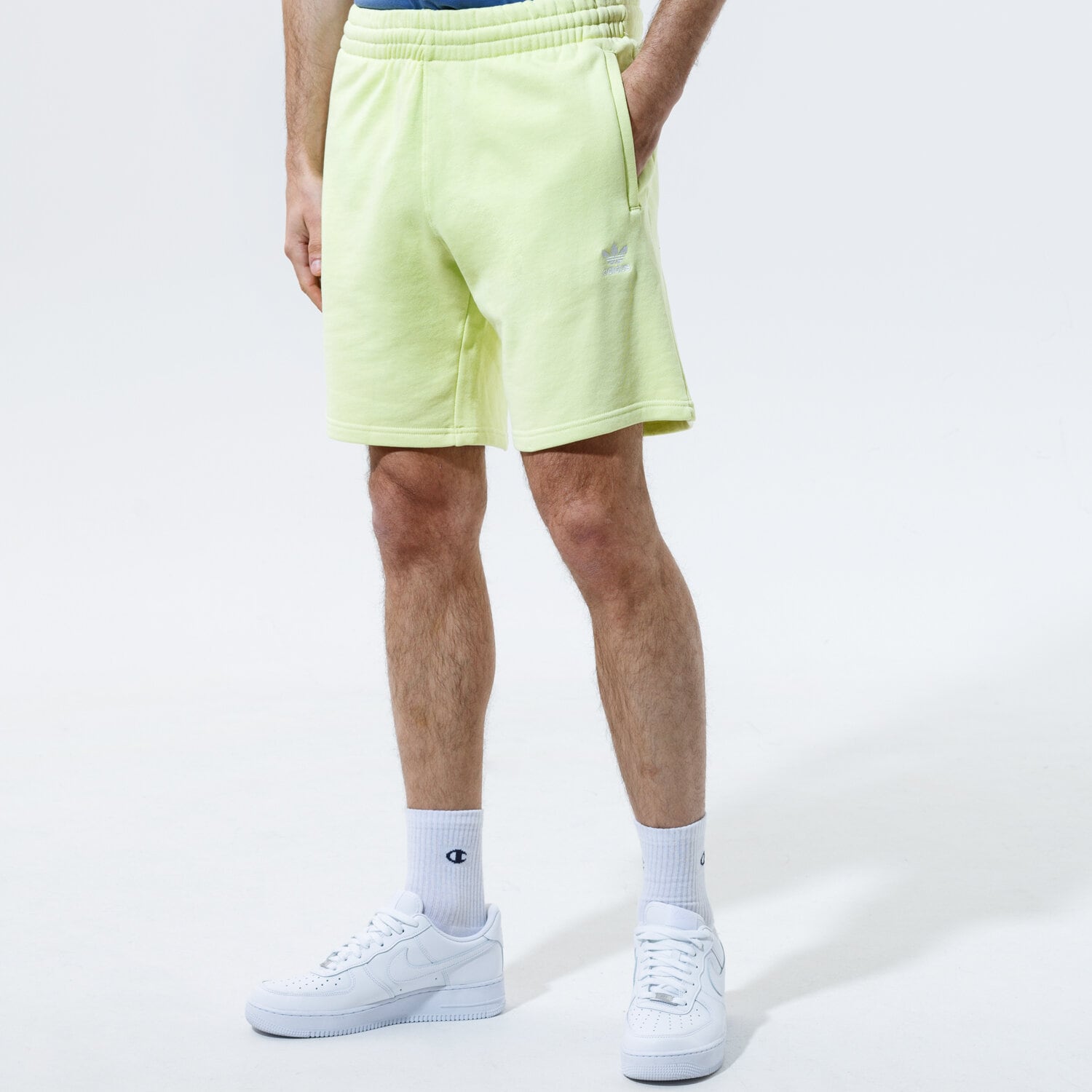 Herren Shorts ADIDAS SHORTS ESSENTIAL SHORT H39972 Grün