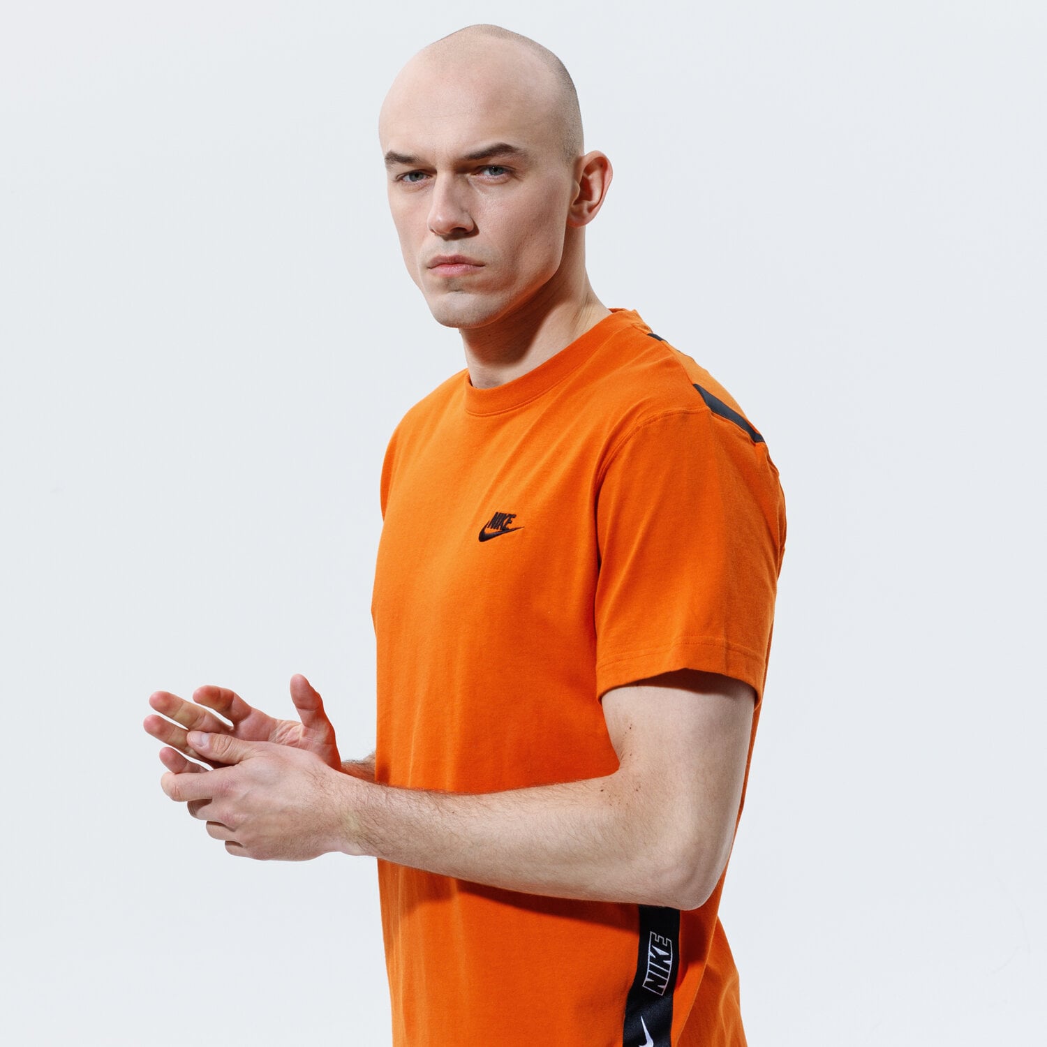 Herren T-Shirt NIKE T-SHIRT M NSW CE SS KNIT TOP SNL ++ CZ9950-893 Orange
