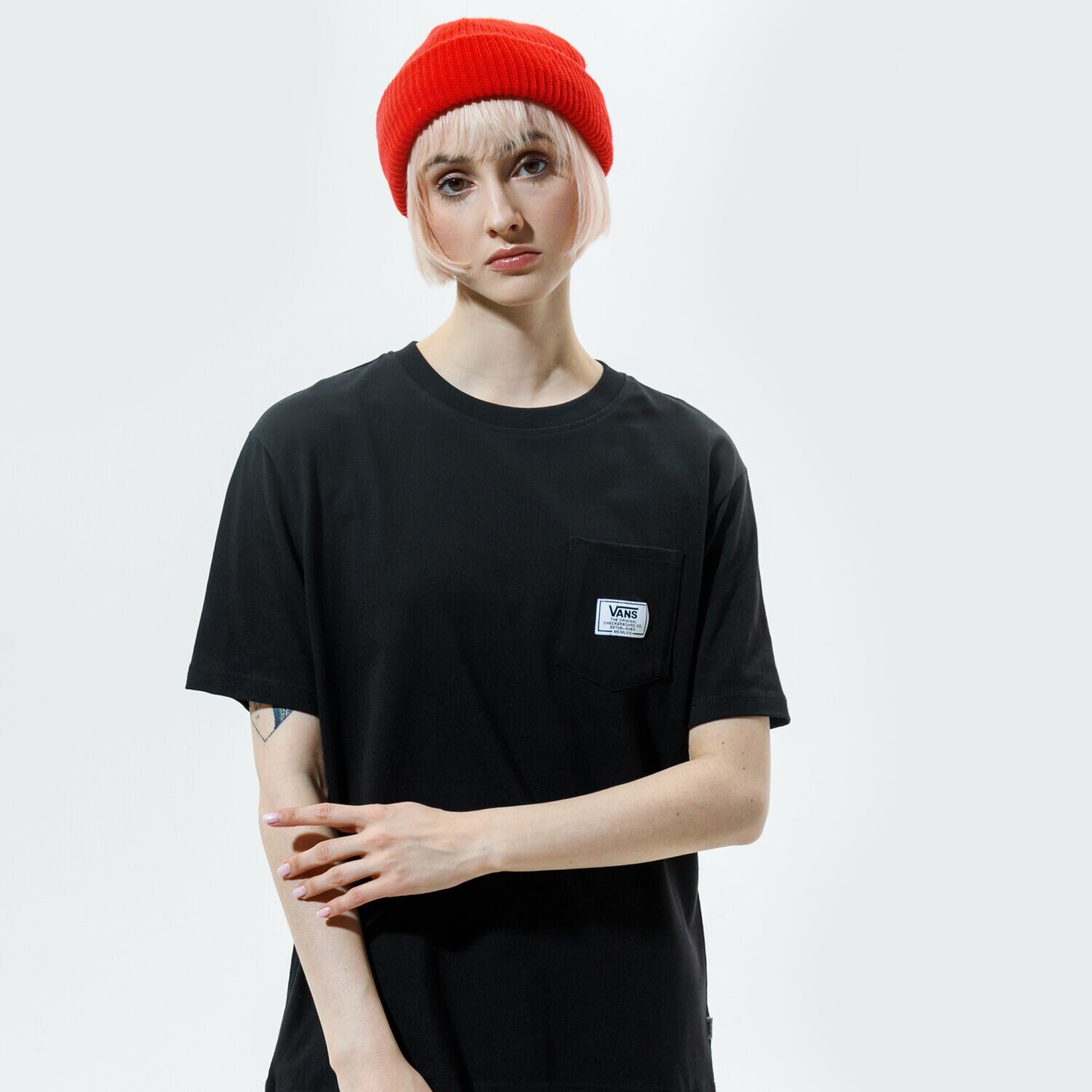 Damen T-Shirt VANS T-SHIRT WM WOVEN PATCH POCKET BLACK VN0A5I8FBLK1 Schwarz