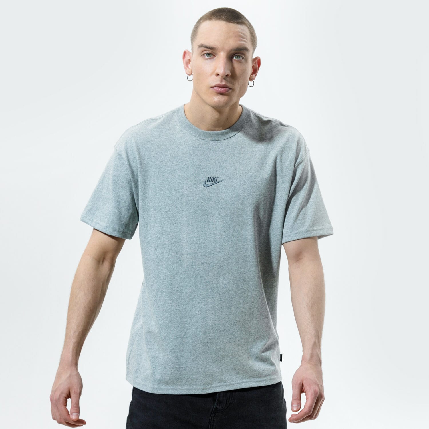 Herren T-Shirt NIKE T-SHIRT SPORTSWEAR DB3193-063 Grau