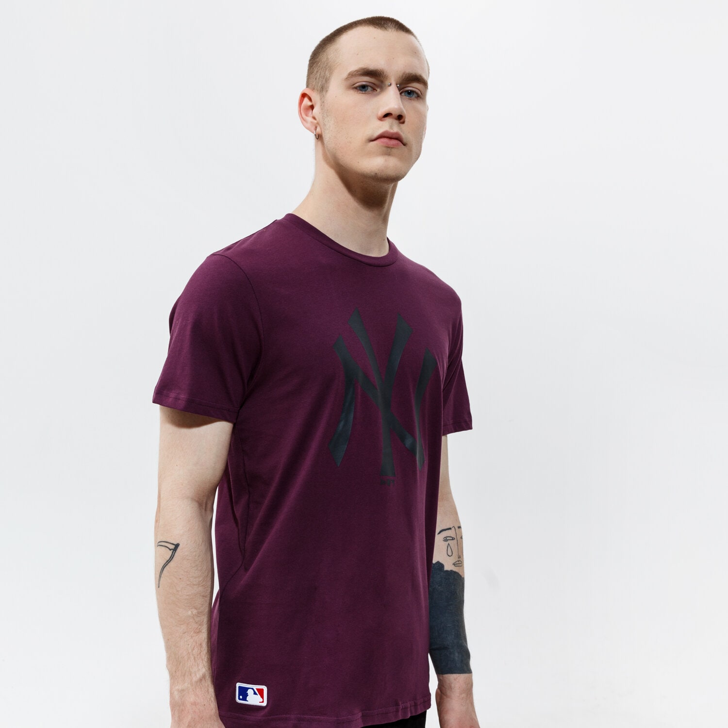 Herren T-Shirt NEW ERA T-SHIRT MLB SEASONAL TEAM LOGO NYY NEW YORK YANKEES  12553356 Violet