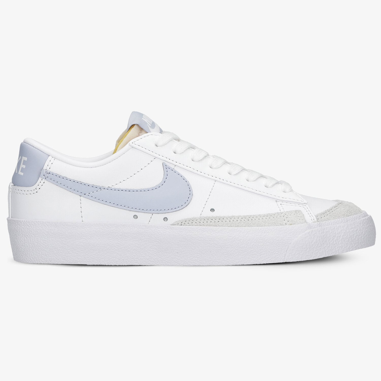 Damen Sneaker NIKE BLAZER LOW '77 DC4769-103 Weiß