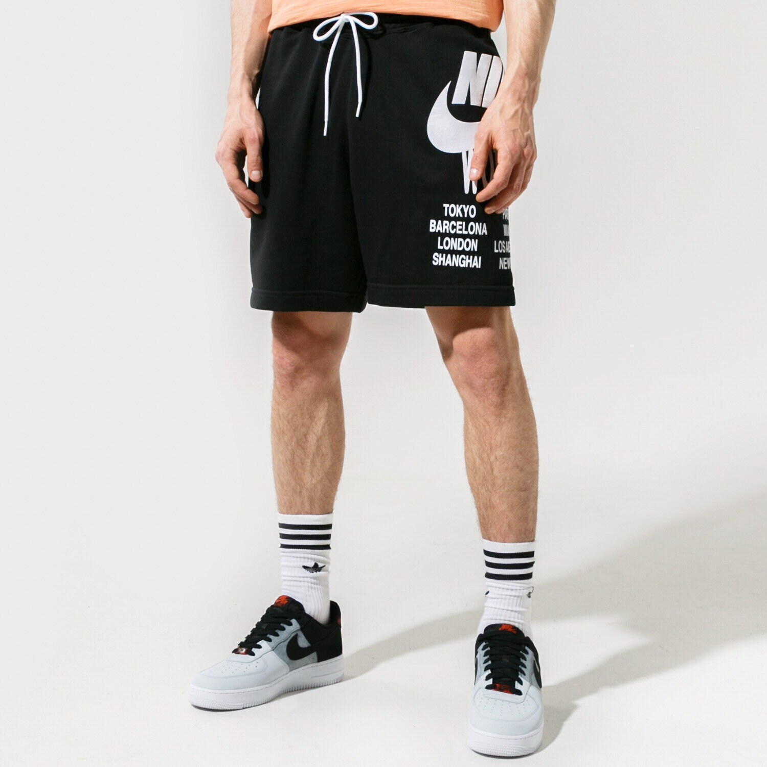Herren Shorts NIKE SHORTS SPORTSWEAR DA0645-010 Schwarz