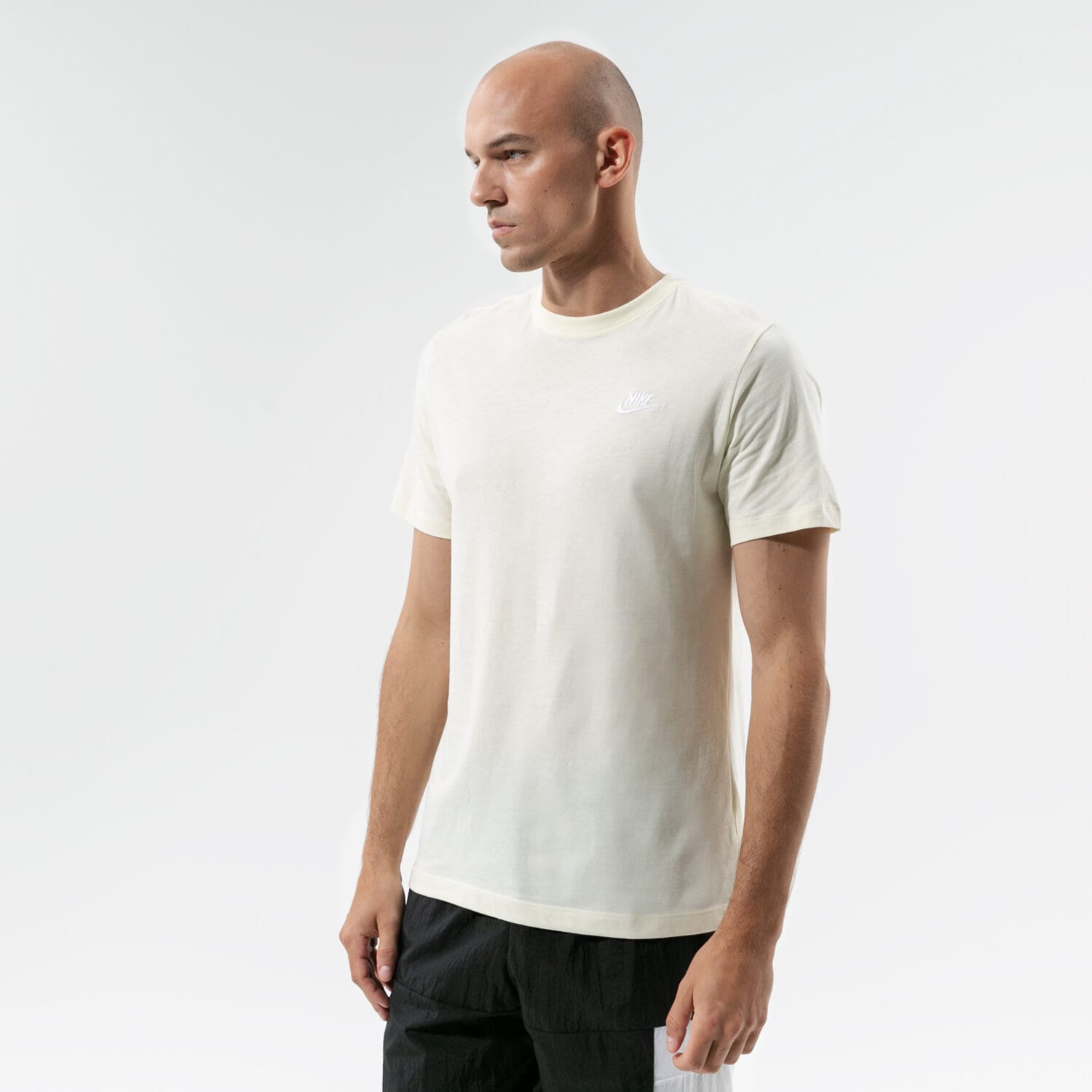 Herren T-Shirt NIKE T-SHIRT SPORTSWEAR CLUB AR4997-113 Gelb