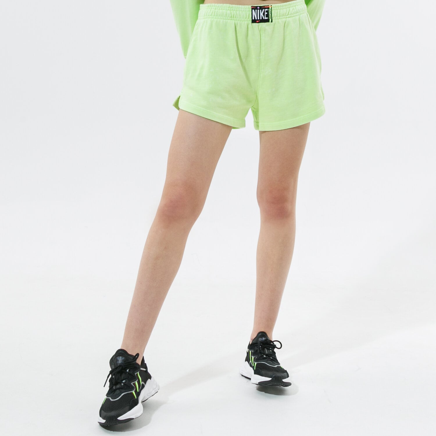Damen Shorts NIKE SHORTS W NSW WASH SHORT HR CZ9856-358 Gelb