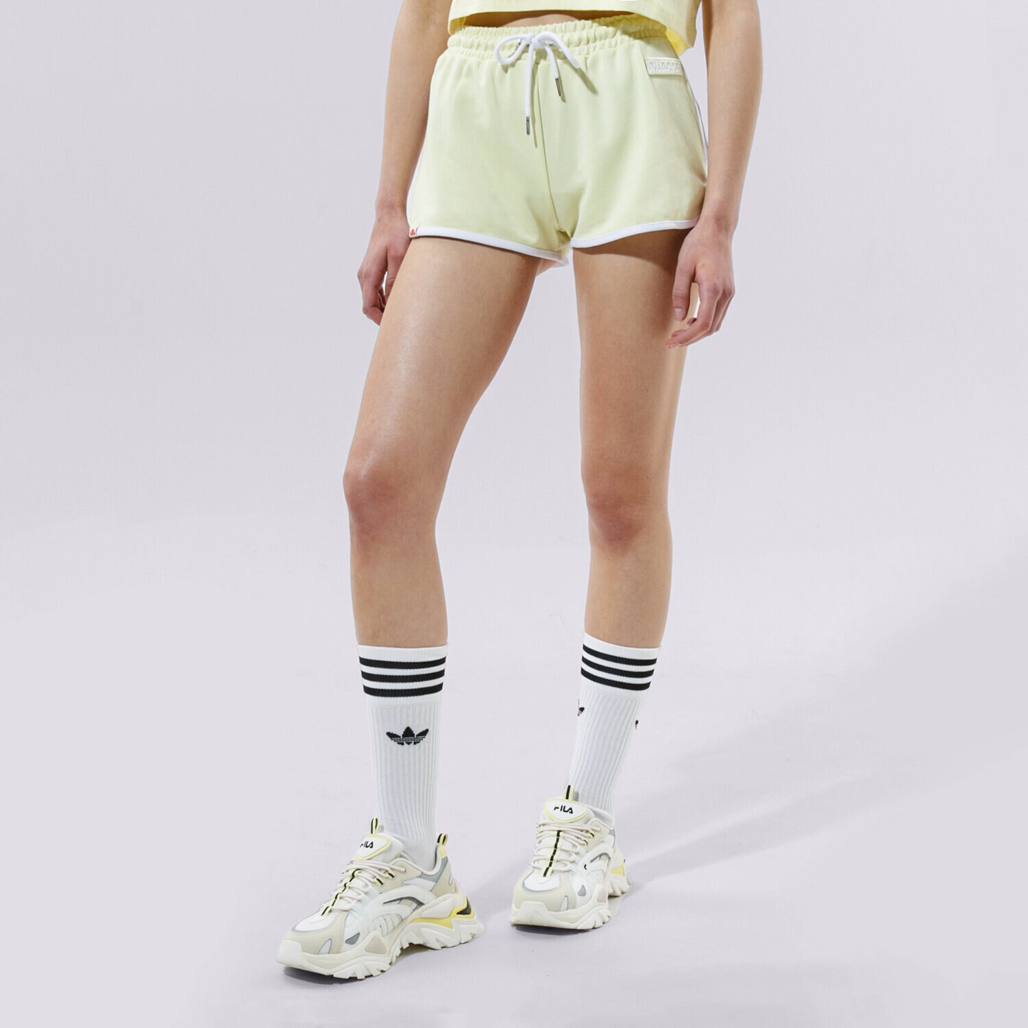 Damen Shorts ELLESSE SHORTS VEDIAMO SHORT LYELLOW SGJ11886603 Gelb
