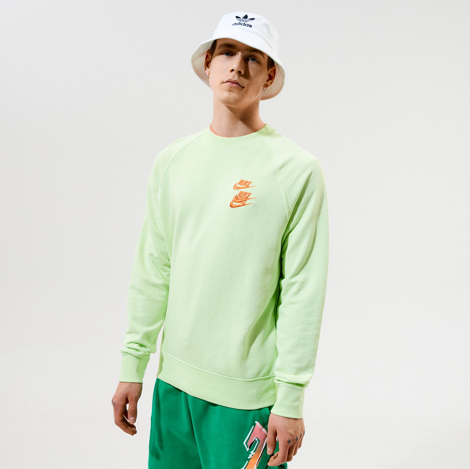 Herren NIKE SWEATSHIRT SPORTSWEAR DD0882-383 Grün